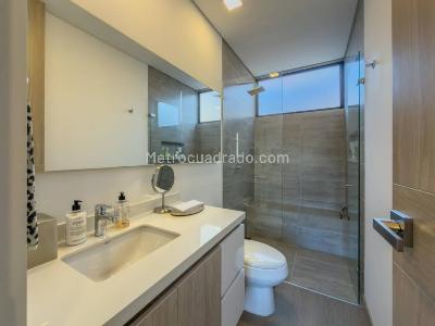 Apartamento de 3 alcobas en venta en Llano Grande, Rionegro, 160 m² · foto 9 de 16