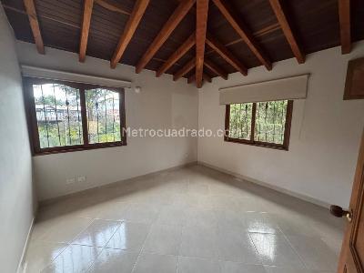 Casa de 5 alcobas en arriendo en Vereda Cabeceras, Rionegro, 1000 m² · foto 11 de 20