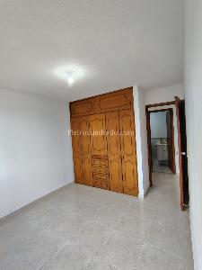 Apartamento de 3 alcobas en venta en El Refugio, Cali, 72 m² · foto 8 de 19