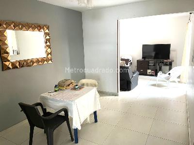 Casa de 3 alcobas en venta en Ciudad 2000, Cali, 90 m² · foto 2 de 19