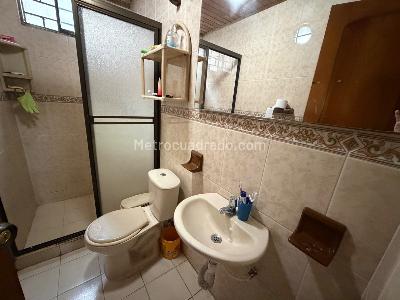 Casa de 5 alcobas en venta en El Tabor, Barranquilla, 235 m² · foto 19 de 19