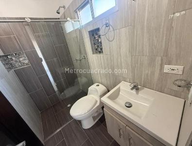 Casa de 4 alcobas en arriendo en San Antonio, Rionegro, 140 m² · foto 15 de 18