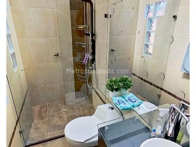 Apartamento en venta en Loma De Los Bernal, Medellín · foto 5 de 15