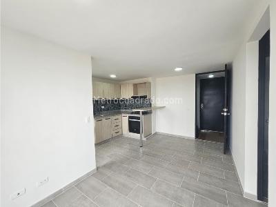 Apartamento de 2 alcobas en venta en Los Colegios, Rionegro, 44 m² · foto 2 de 20