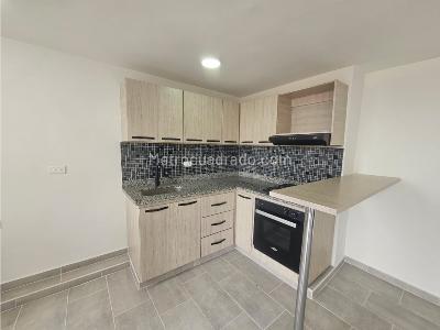Apartamento de 2 alcobas en venta en Los Colegios, Rionegro, 44 m² · foto 3 de 20