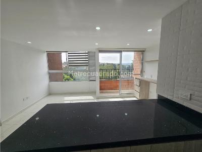 Apartamento de 2 alcobas en venta en Tranvia, Rionegro, 51 m² · foto 7 de 20
