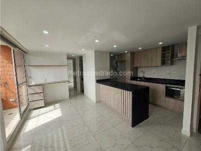 Apartamento de 2 alcobas en venta en Tranvia, Rionegro, 51 m² · foto 8 de 20