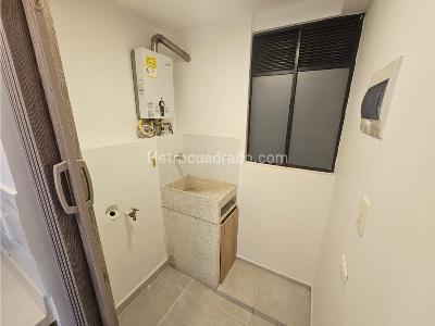 Apartamento de 3 alcobas en venta en Manantiales, Rionegro, 54 m² · foto 6 de 20