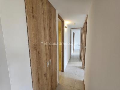 Apartamento de 3 alcobas en venta en Manantiales, Rionegro, 54 m² · foto 7 de 20