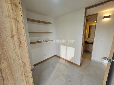 Apartamento de 3 alcobas en venta en Manantiales, Rionegro, 54 m² · foto 13 de 20