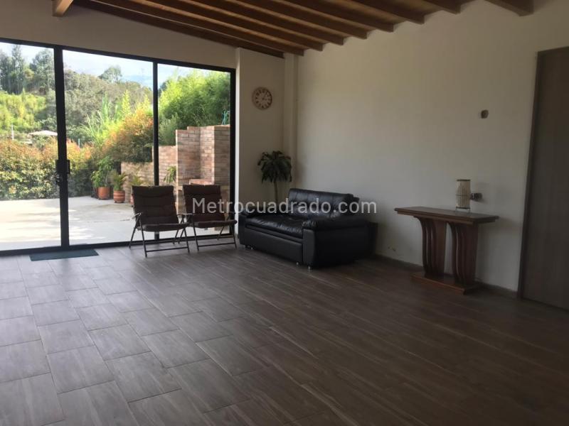 4BR House in Vereda San Jose (300 m²) - 2