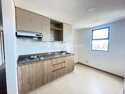 Apartamento de 2 alcobas en venta en Barro Blanco, Rionegro, 83 m² · foto 3 de 16