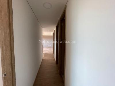 Apartamento de 2 alcobas en venta en Barro Blanco, Rionegro, 83 m² · foto 5 de 16