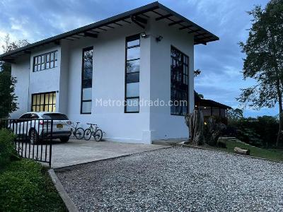Casa de 5 alcobas en venta en Pontezuela, Rionegro, 400 m² · foto 2 de 20
