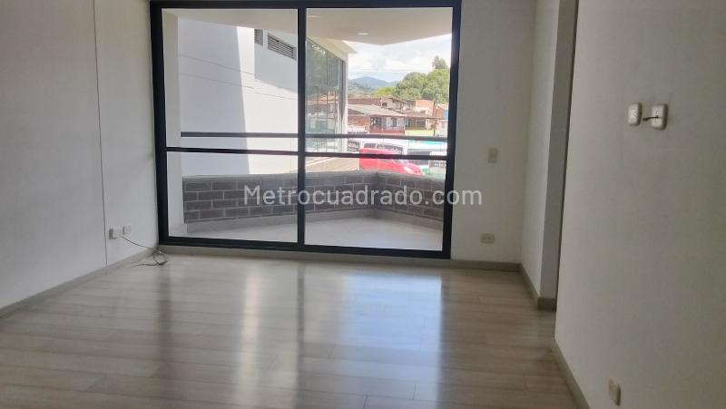 2BR Apartment in Maderos Del Retiro (64 m²) - 3