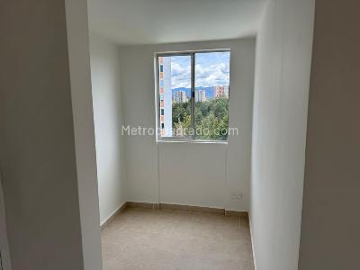 Apartamento de 2 alcobas en venta en El Porvenir, Rionegro, 48 m² · foto 8 de 12