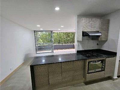 Apartamento en venta en El Poblado, Medellín · foto 4 de 20