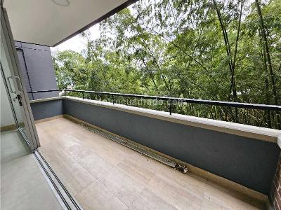 Apartamento en venta en El Poblado, Medellín · foto 9 de 20