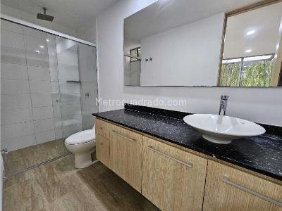 Apartamento en venta en El Poblado, Medellín · foto 18 de 20