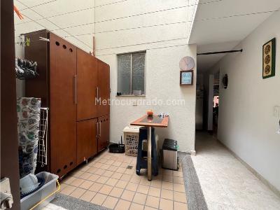 Casa de 3 alcobas en venta en La Abadia, Envigado, 146 m² · foto 18 de 20