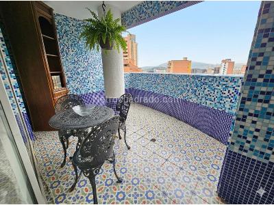 Apartamento de 4 alcobas en venta en Laureles, Medellín, 190 m² · foto 8 de 17