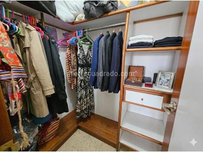 Apartamento de 4 alcobas en venta en Laureles, Medellín, 190 m² · foto 15 de 17