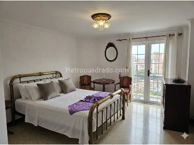 Apartamento de 4 alcobas en venta en Laureles, Medellín, 190 m² · foto 16 de 17