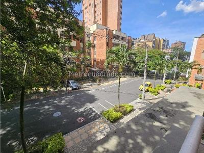 Apartamento de 3 alcobas en venta en Laureles, Medellín, 176 m² · foto 6 de 20