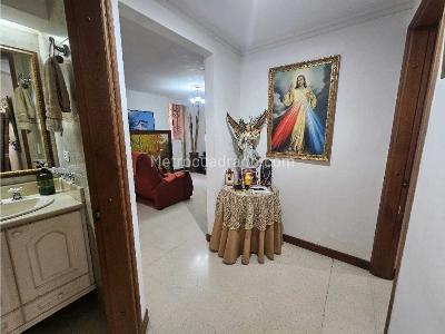 Apartamento de 3 alcobas en venta en Laureles, Medellín, 176 m² · foto 7 de 20