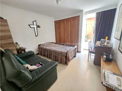 Apartamento de 3 alcobas en venta en Laureles, Medellín, 176 m² · foto 17 de 20