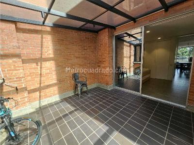 Apartamento de 2 alcobas en venta en Los Parra, Medellín, 102 m² · foto 17 de 20