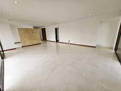 Apartamento de 3 alcobas en venta en Los Balsos, Medellín, 245 m² · foto 13 de 20