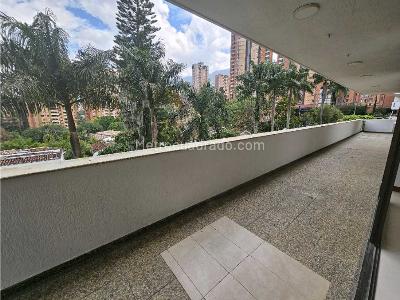 Apartamento de 3 alcobas en venta en Los Balsos, Medellín, 245 m² · foto 14 de 20