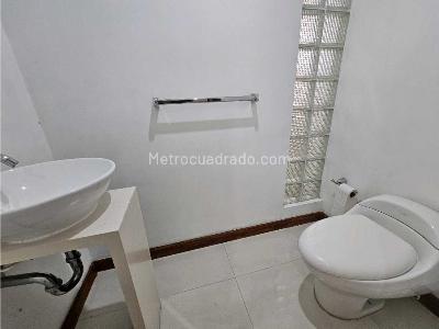 Apartamento de 3 alcobas en venta en Los Balsos, Medellín, 245 m² · foto 17 de 20