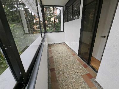 Apartamento de 3 alcobas en venta en Los Balsos, Medellín, 245 m² · foto 20 de 20