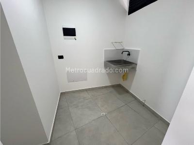Apartamento de 2 alcobas en venta en El Escobero, Envigado, 113 m² · foto 2 de 18
