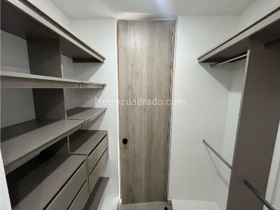 Apartamento de 2 alcobas en venta en El Escobero, Envigado, 113 m² · foto 5 de 18