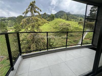 Apartamento de 2 alcobas en venta en El Escobero, Envigado, 113 m² · foto 18 de 18