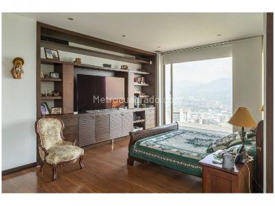 Casa de 5 alcobas en venta en Loma De San Jose, Sabaneta, 500 m² · foto 10 de 13