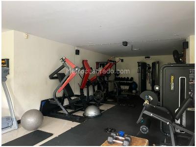 Casa de 5 alcobas en venta en Loma De San Jose, Sabaneta, 500 m² · foto 11 de 13