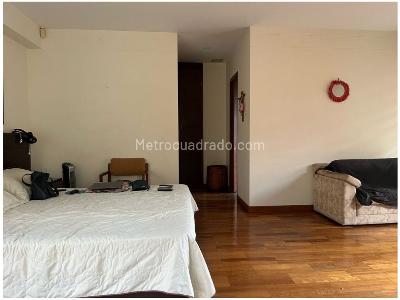 Casa de 5 alcobas en venta en Loma De San Jose, Sabaneta, 500 m² · foto 7 de 13