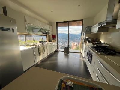 Casa de 4 alcobas en venta en Loma De San Jose, Sabaneta, 570 m² · foto 4 de 20