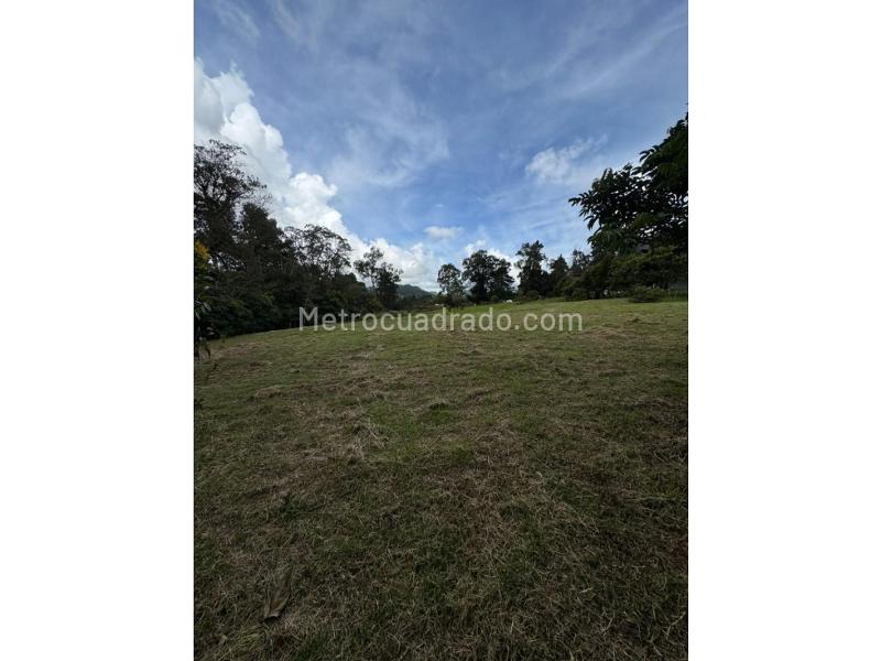 Lote en Venta, Alto De Las Palmas, Envigado - Más