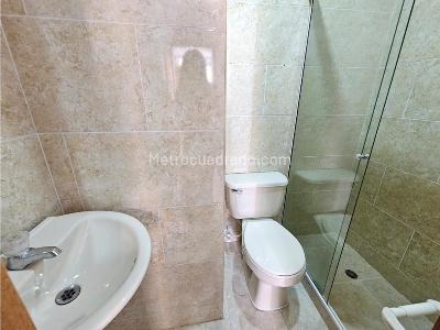 Apartamento de 3 alcobas en venta en Laureles, Medellín, 111 m² · foto 10 de 16