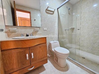 Apartamento de 3 alcobas en venta en Laureles, Medellín, 111 m² · foto 12 de 16
