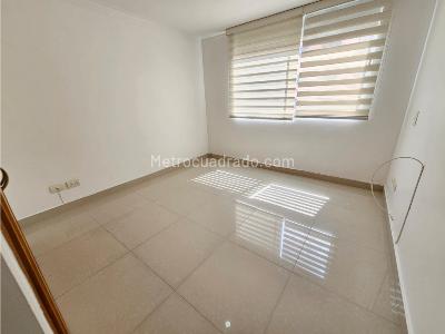 Apartamento de 3 alcobas en venta en Laureles, Medellín, 111 m² · foto 14 de 16