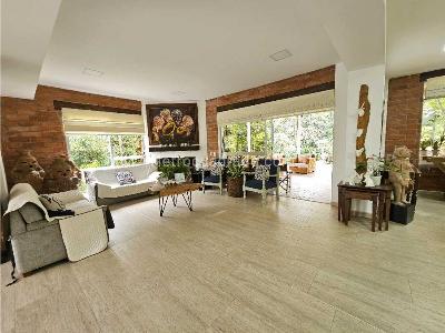 Casa de 5 alcobas en venta en El Escobero, Envigado, 245 m² · foto 7 de 20