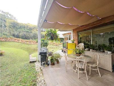 Casa de 5 alcobas en venta en El Escobero, Envigado, 245 m² · foto 12 de 20