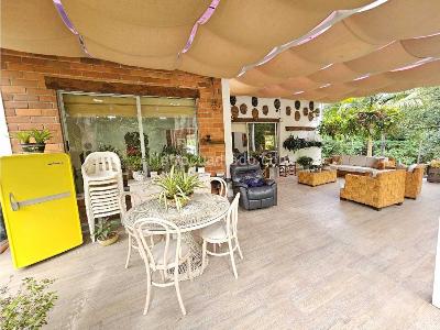 Casa de 5 alcobas en venta en El Escobero, Envigado, 245 m² · foto 14 de 20