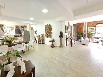Casa de 5 alcobas en venta en El Escobero, Envigado, 245 m² · foto 15 de 20